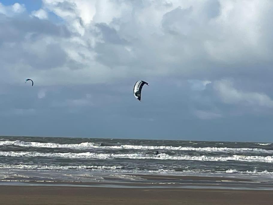 Fisherman'S Cottage - Surf Retreat Wijk aan Zee Ngoại thất bức ảnh