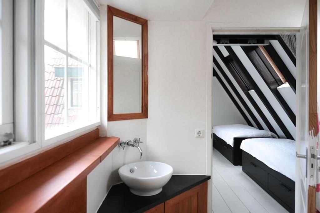 Fisherman'S Cottage - Surf Retreat Wijk aan Zee Ngoại thất bức ảnh